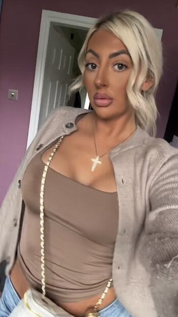 Lucyrebeccaofficial
