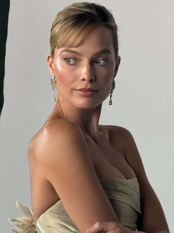 Margot Robbie