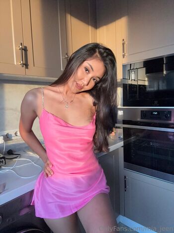 mia_jeen