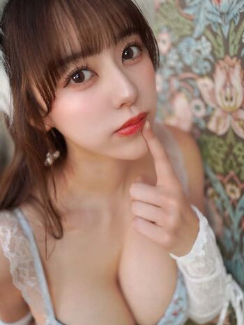 mina_pochico