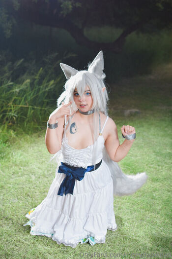 Momoiro Cosplay