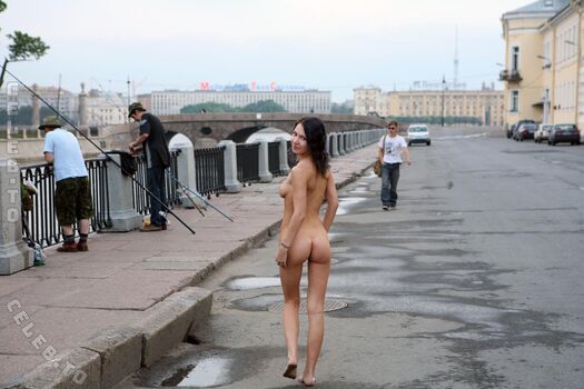 Nackt In Russland