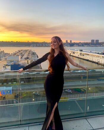 Naomi Rosenblum
