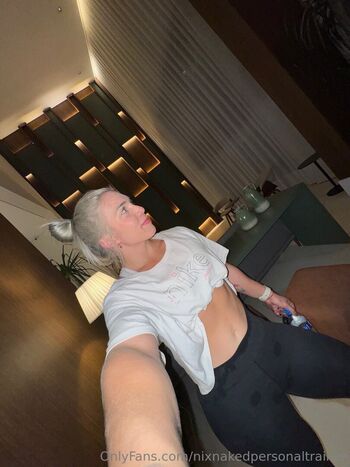 nixnakedpersonaltrainer