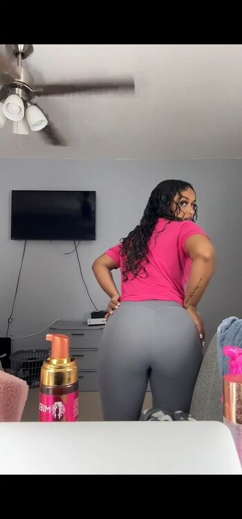 Official_sianna