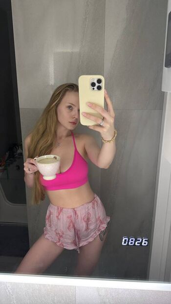 Oksana Neveselaya