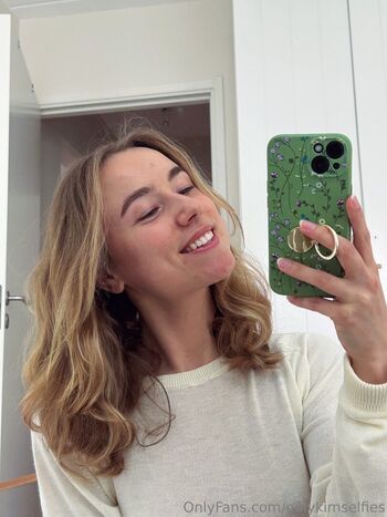 onlykimselfies