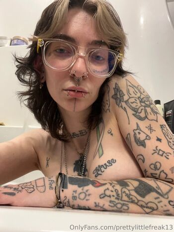 prettylittlefreak13