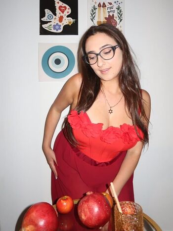 qveenjulia