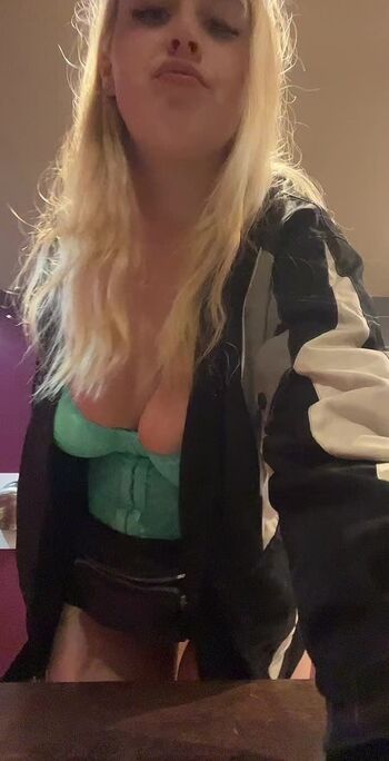 reeseychanelle