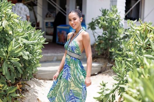 Saffron Maya Snook