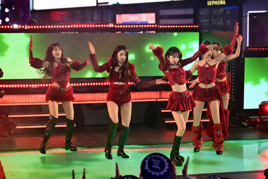 Sakura Miyawaki 宮脇 咲良