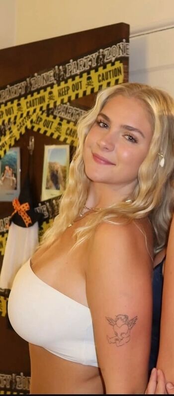 Samantha V