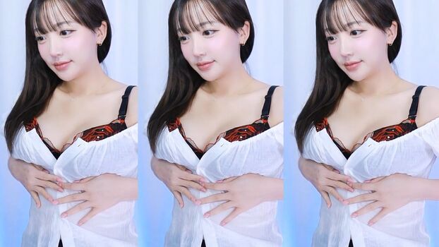 Son Ye Eun