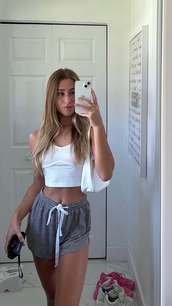 Sophie Annaston