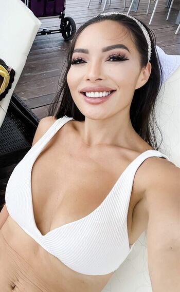 Stephanie Ly