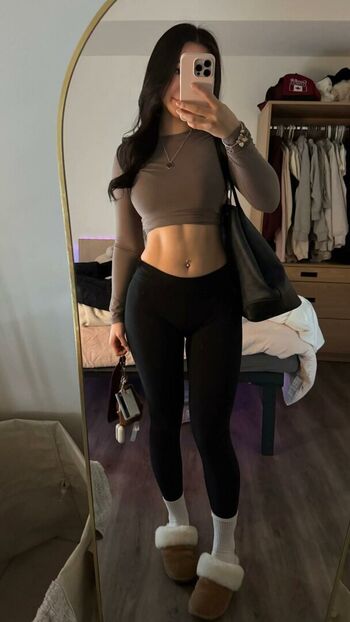 Sua Lee