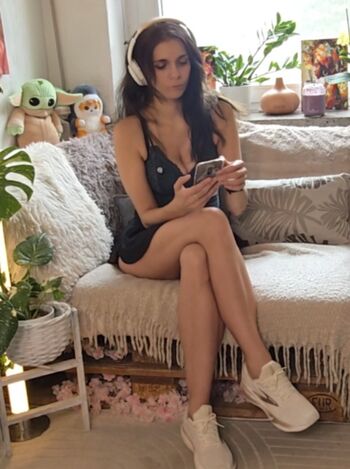Tania Derveaux