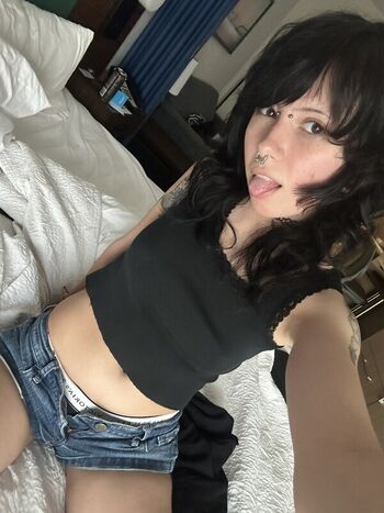 urwhitegf