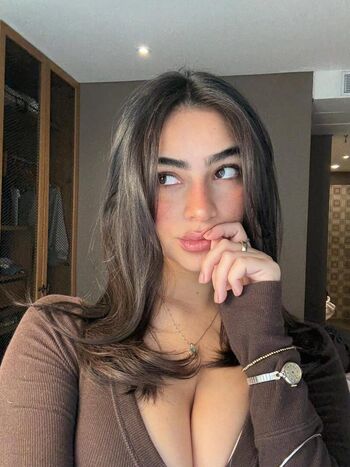 Valentina Buzzurro