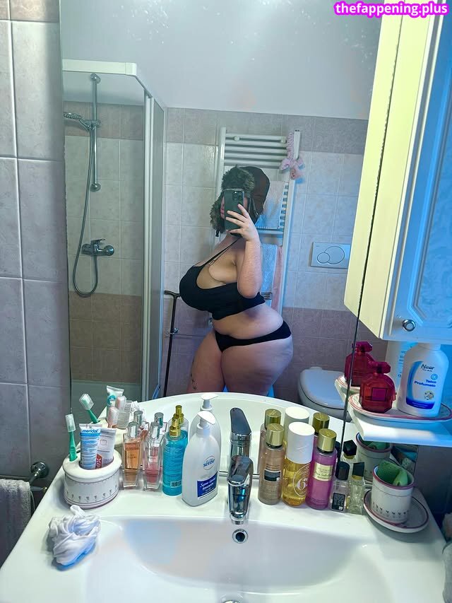 Mxmmytina / Vvalentinabonetalli / https: Φωτογραφία Γυμνών OnlyFans #191