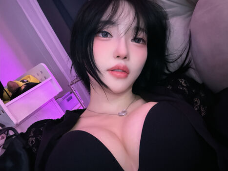 yoon_froggy - korean streamer