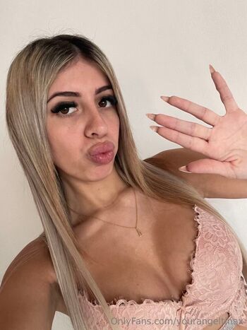 yourblondetinax
